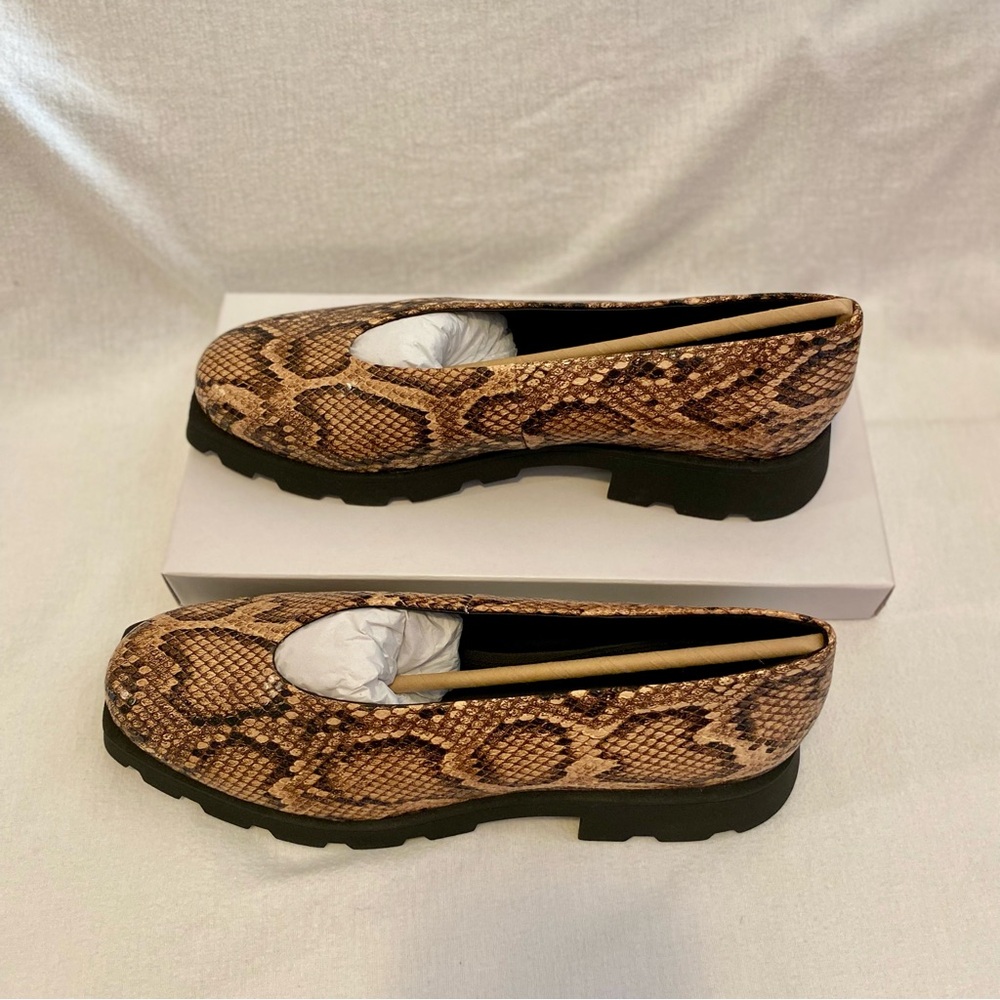 Katy Perry Collections Faux Snakeskin Loafers New Size 11